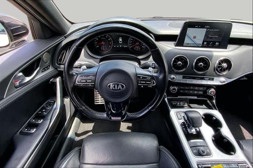 Snow White Pearl 2021 Kia Stinger GT2