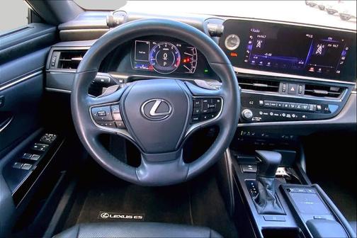 Iridium 2022 Lexus ES 350 Base