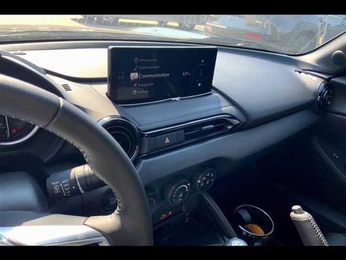 2025 Mazda MX-5 Miata Sport