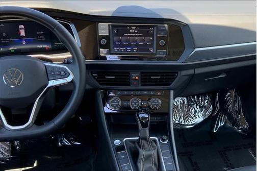 2022 Volkswagen Jetta 1.5T SE