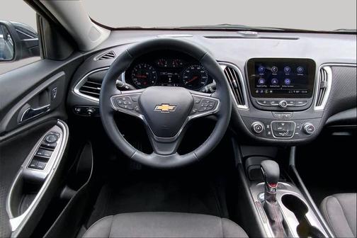 Mosaic Black Metallic 2025 Chevrolet Malibu FWD RS