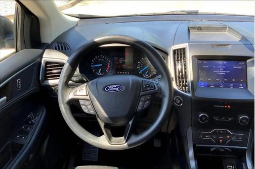 2020 Ford Edge SE