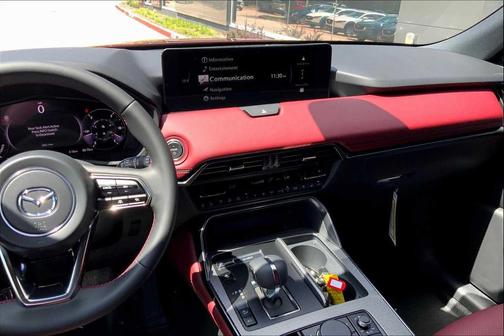 2025 Mazda CX-70 PHEV Premium Plus Package