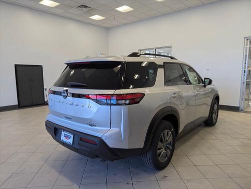 2025 Nissan Pathfinder SV 4WD
