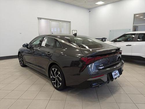 2025 Kia K5 EX