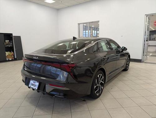 2025 Kia K5 EX