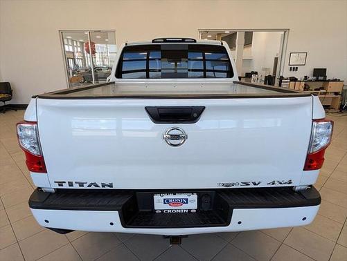 2021 Nissan Titan SV