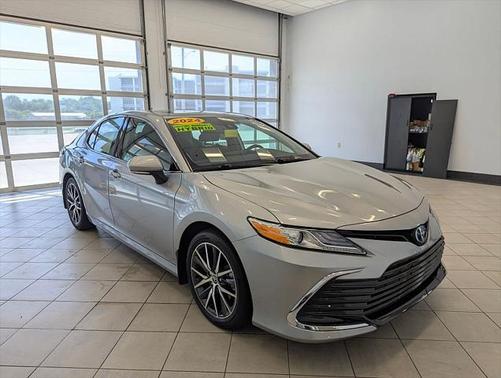 2024 Toyota Camry Hybrid XLE
