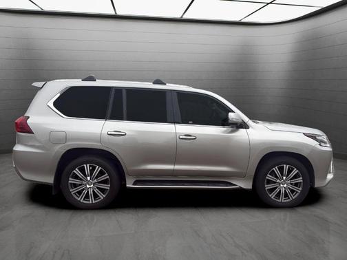 2016 Lexus LX 570 Base