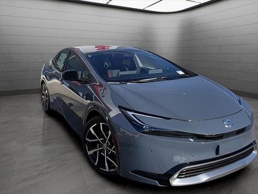 Guardian Gray 2026 Toyota Prius Plug-In Hybrid XSE Premium (Natl)