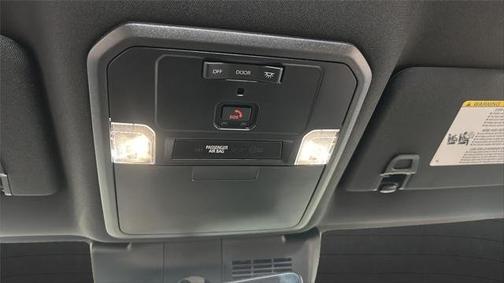 2026 Toyota Tacoma SR5 Double Cab 5' Bed AT (Natl)