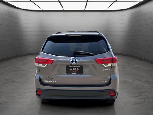 2019 Toyota Highlander Hybrid XLE