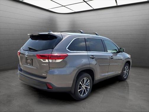 2019 Toyota Highlander Hybrid XLE V6 AWD (Natl)