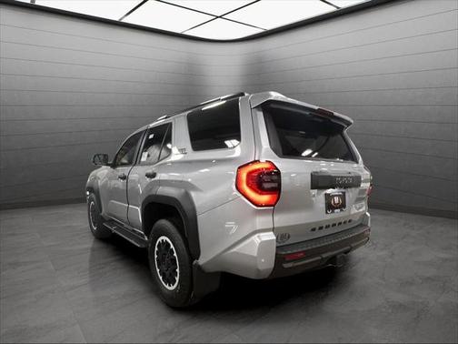 Cutting Edge 2026 Toyota 4Runner TRD Off Road Premium 4WD (Natl)