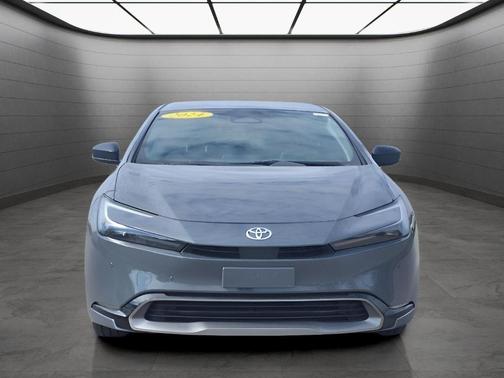 2024 Toyota Prius XLE