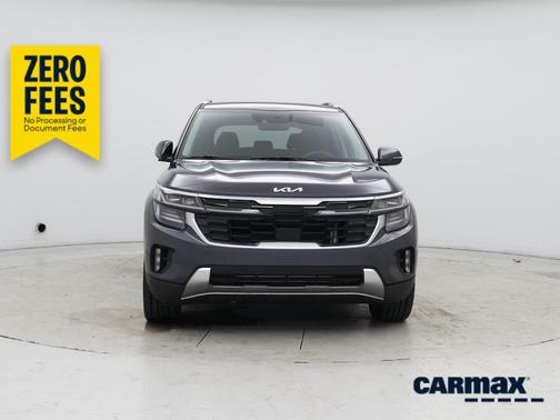 Gray 2024 Kia Seltos SX