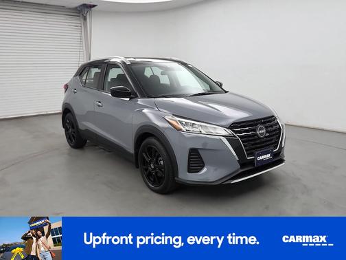 2022 Nissan Kicks SV