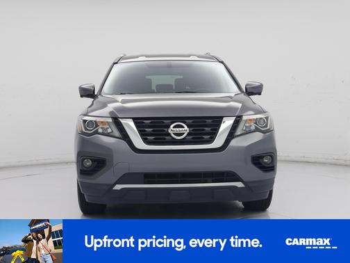 2017 Nissan Pathfinder SL