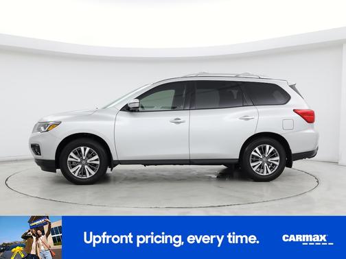 2020 Nissan Pathfinder SV