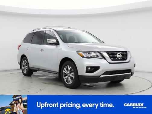 2020 Nissan Pathfinder SV