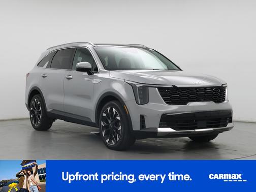 Gray 2024 Kia Sorento EX