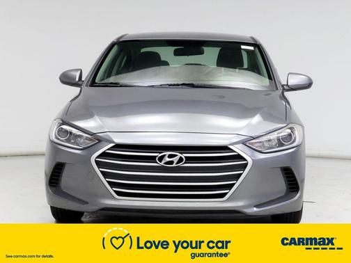 Photo 5 of 23 of 2017 Hyundai Elantra SE