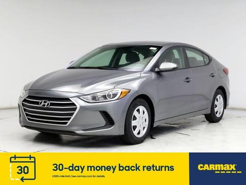 Photo 4 of 23 of 2017 Hyundai Elantra SE
