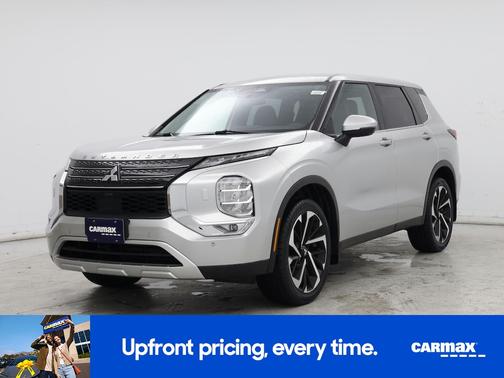 2023 Mitsubishi Outlander SE