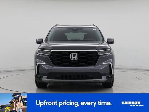 Gray 2025 Honda Pilot Elite