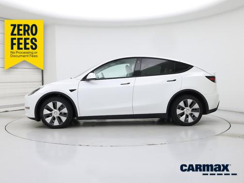 White 2023 Tesla Model Y Long Range