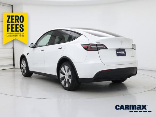 White 2023 Tesla Model Y Long Range