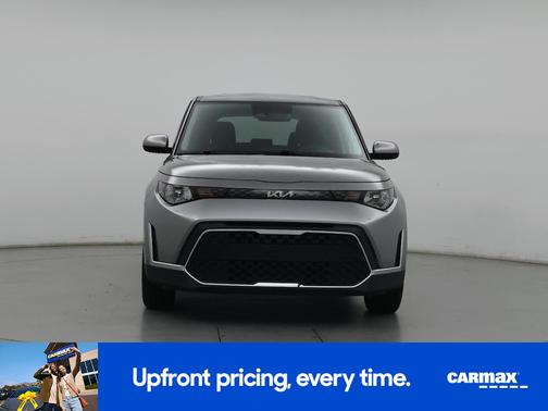Gray 2023 Kia Soul LX