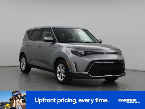 Gray 2023 Kia Soul LX