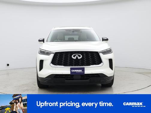White 2023 INFINITI QX60 Luxe