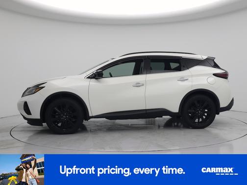 White 2023 Nissan Murano SV