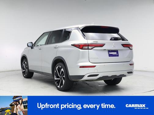 2022 Mitsubishi Outlander SE