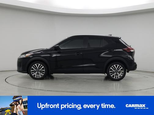 Black 2023 Nissan Kicks SV