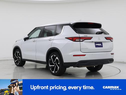 2023 Mitsubishi Outlander SE