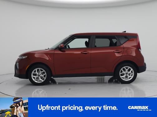Orange 2022 Kia Soul LX