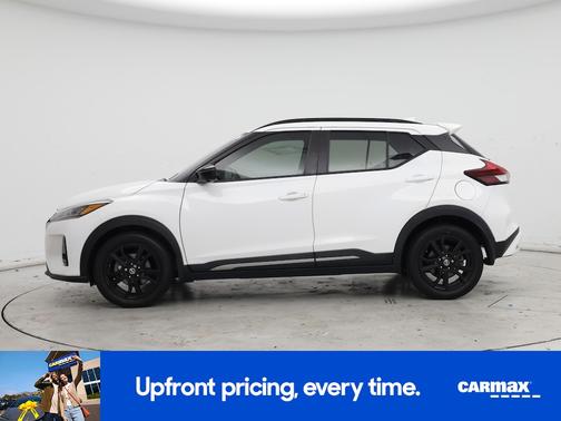 2021 Nissan Kicks SR