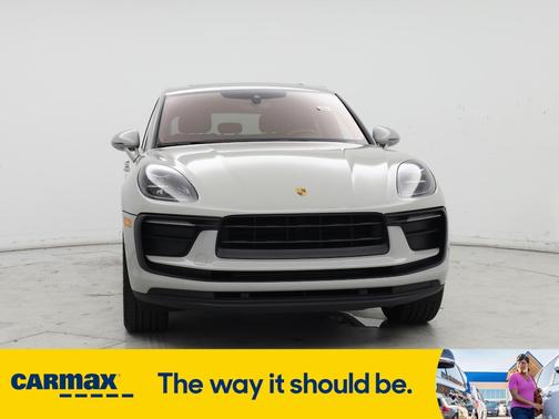 2022 Porsche Macan