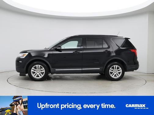 Black 2018 Ford Explorer XLT