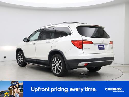 White 2016 Honda Pilot Touring