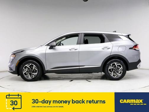 Photo 3 of 25 of 2023 Kia Sportage LX