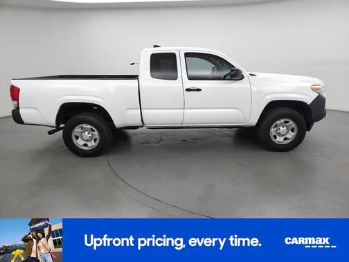 2017 Toyota Tacoma SR