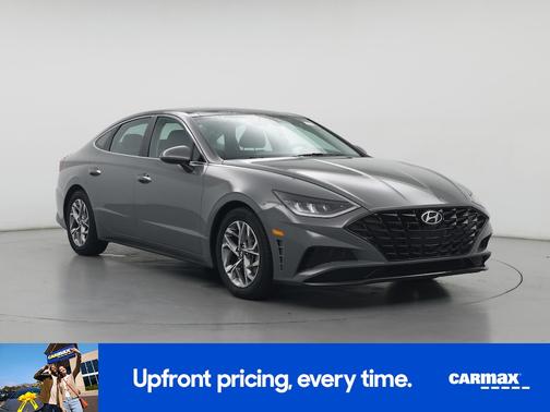2022 Hyundai SONATA SEL