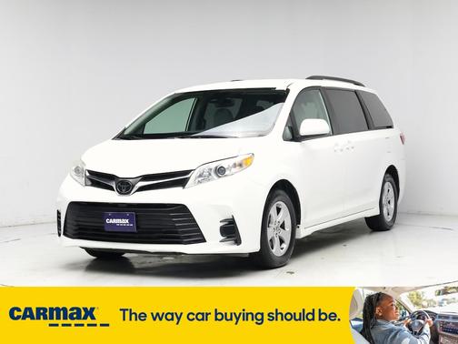 2020 Toyota Sienna LE