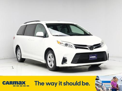 2020 Toyota Sienna LE