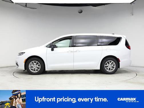 White 2024 Chrysler Pacifica Touring L