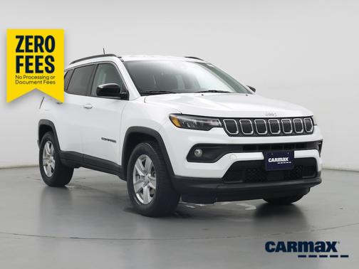 White 2022 Jeep Compass Latitude